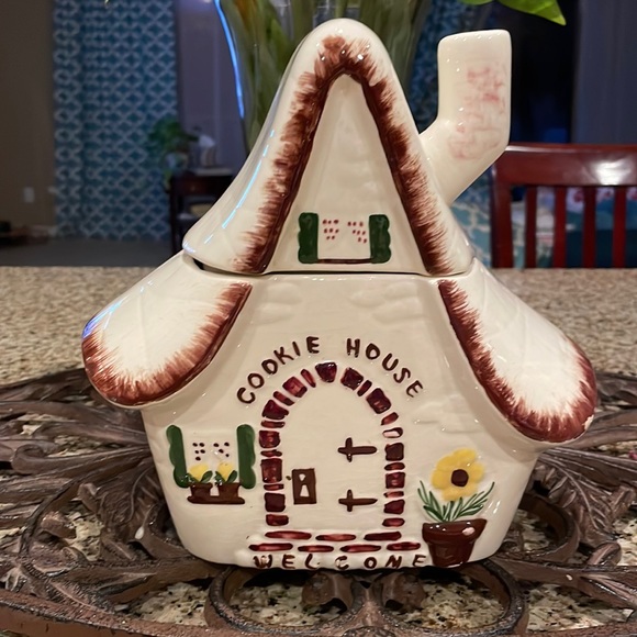 Kitchen Vintage Cookie House Cookie Jar Poshmark